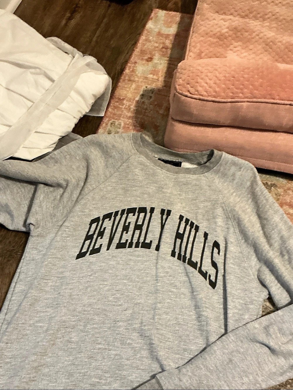 Retrobrand Beverly Hills sweatshirt Gray Crewneck Sweatshirt